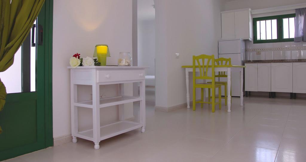 Apartamentos Flamboyant Adults Only Puerto del Carmen  Room photo