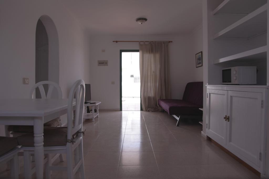 Apartamentos Flamboyant Adults Only Puerto del Carmen  Room photo